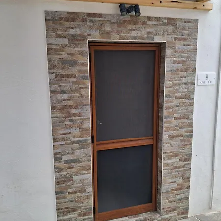 Apartment Elia *